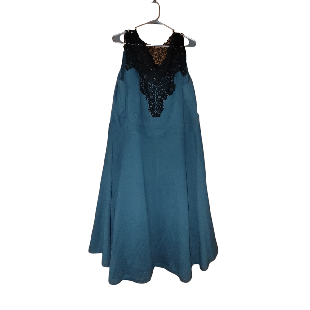 City Chic Lace Love Dress In Alpine